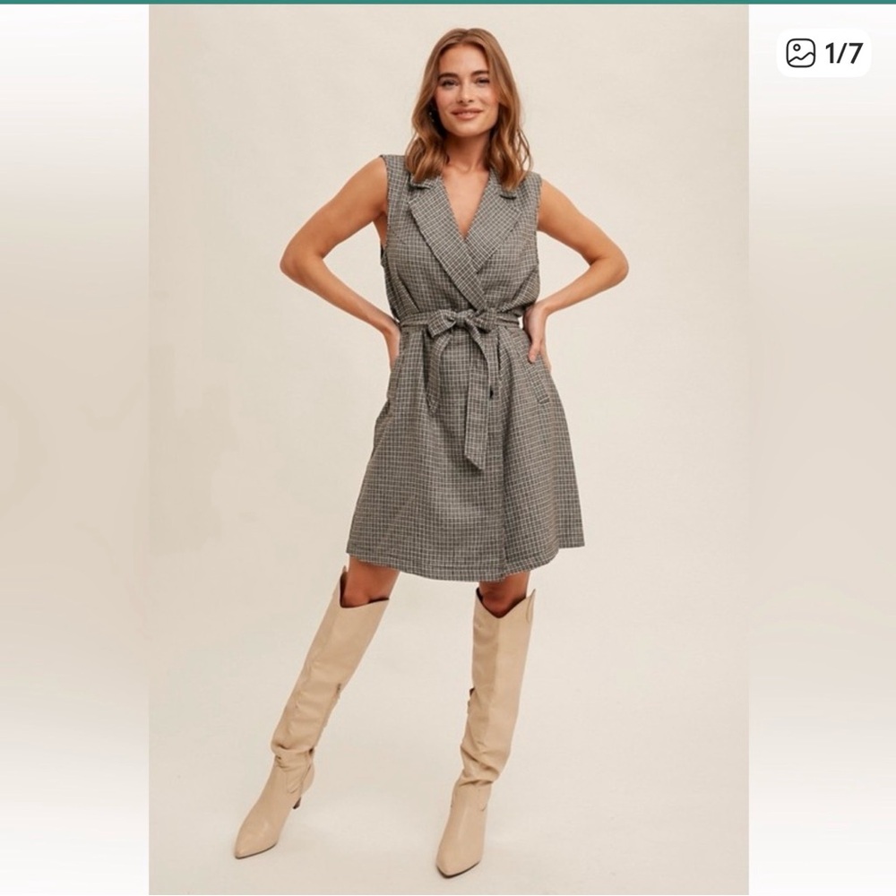 NEW Hem & Thread Houndstooth Belted Dress